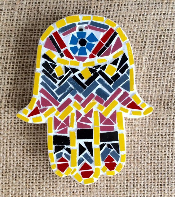 Hamsa - Mão de Fátima em mosaico de azulejos